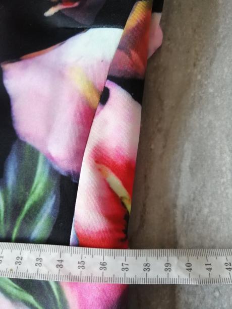 Krásne pestré šaty smashedlemon, v36, 36