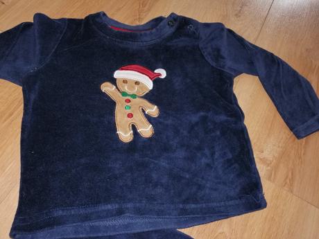 Zamatové pyžamko, lupilu,86