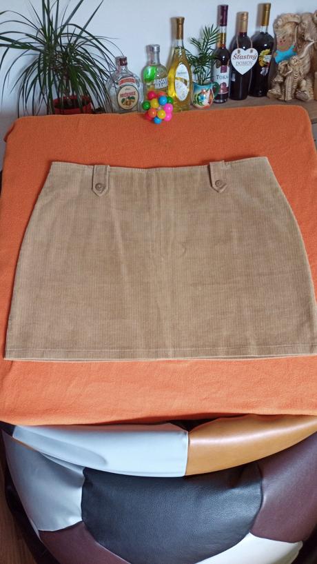 Menčestrová sukňa v.38-42/m-l, 42