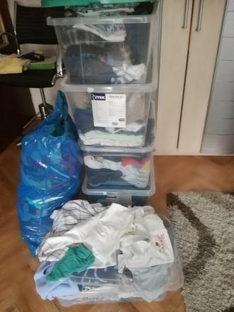 Megabalik oblečenia, 86–98