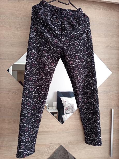 Raz oblečené termo leginy, l