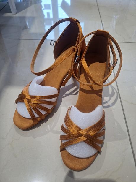 Sandále, 38