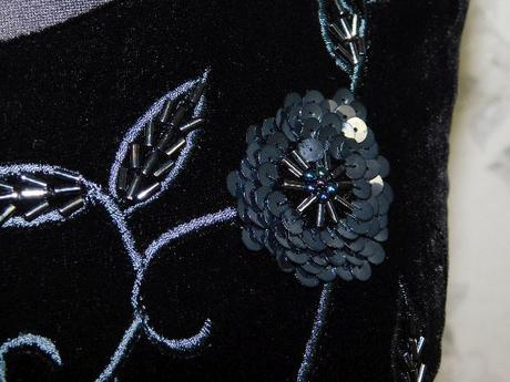 Luxusny velmi pekny zamatovy top na slavnost, 36