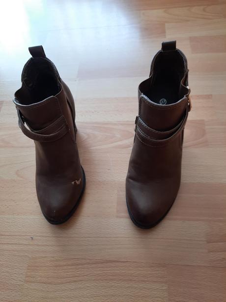 Dámske kotníkové čižmy, clara barson,37