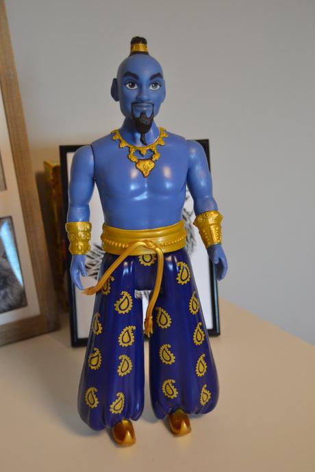 Spievajúci džin z rozprávky aladin (disney / hasbr,
