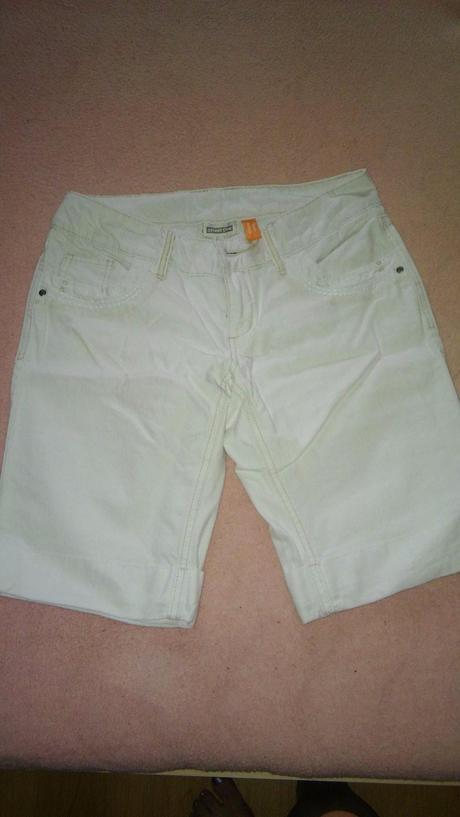 Kraťase, street one,26