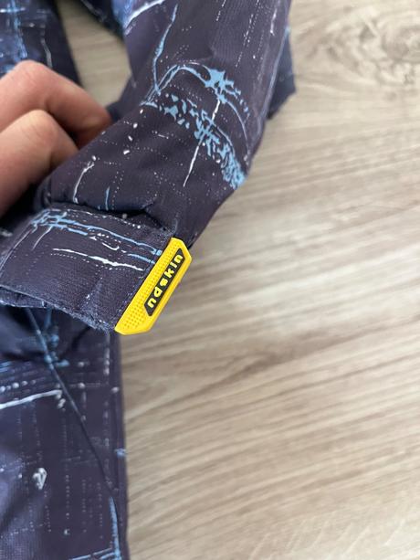 Lyžiarska bunda, 158