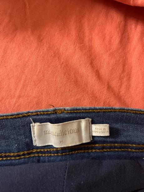 Úzky strih rifle mamalicious veľkosť m, m