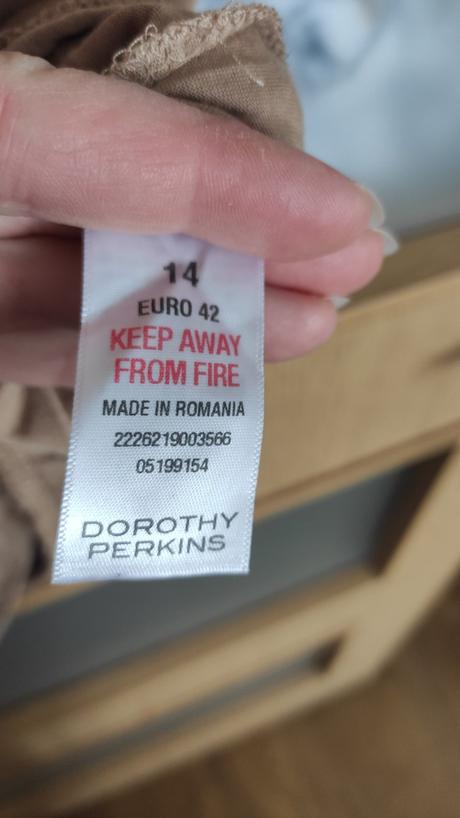 Predĺžené tričko, dorothy perkins,42