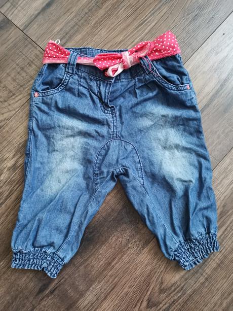 Trištvrťové riflove nohavice, c&a,86