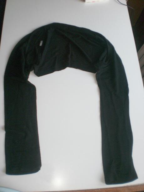 Predávam dámske oblečko lacno, s