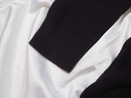 Kvalitný čierny pánsky sveter up 2 fashion, xl