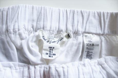 Sukienka s dierkovaním a vreckami na bokoch, h&m,36