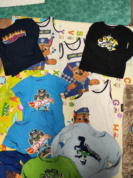 Spolu 13 chlapc.triciek... velkost 134-140, 140