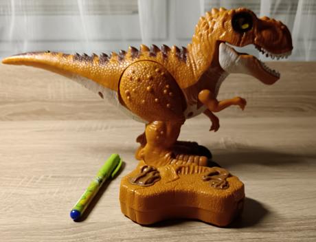 Dinosaurus na diaľkové ovládanie, 