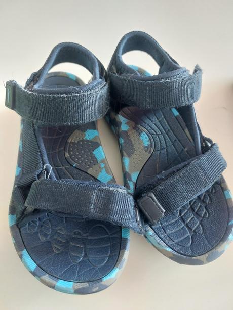 Sandále, sprandi,31