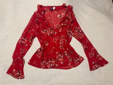 Šifónová blúzka červená s kvetmi a volánmi h&m, h&m,m / s