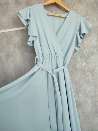 Krásne bledo modré šaty, 