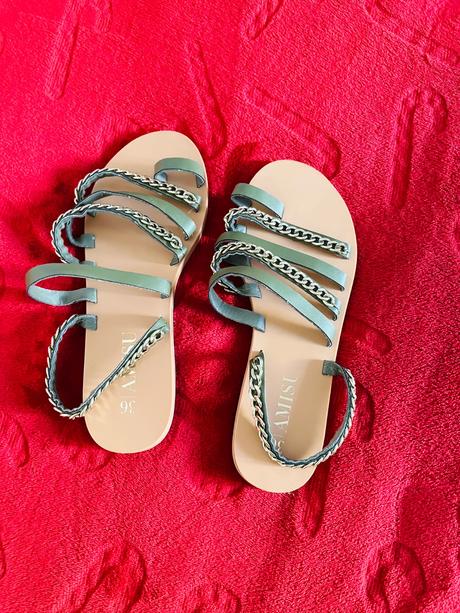 Sandálky, 36