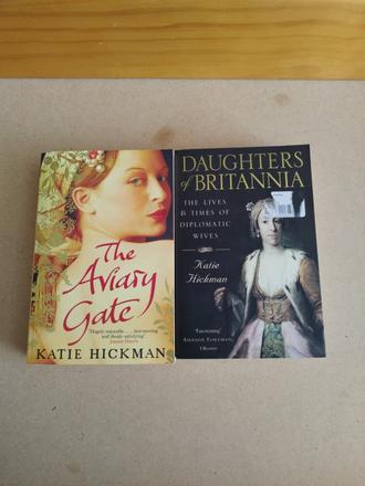 Katie hickman v anglictine  xs24, 