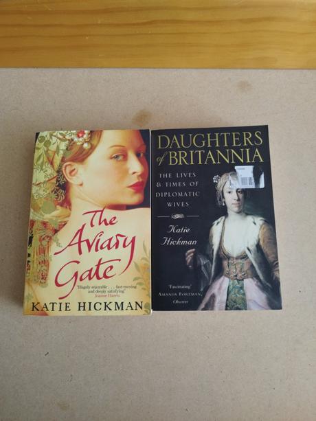 Katie hickman v anglictine  xs24, 