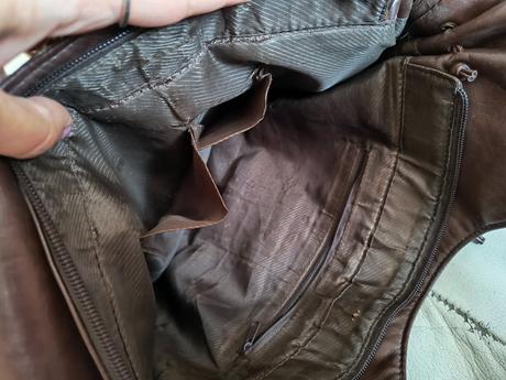 Hnedá koženková kabelka,