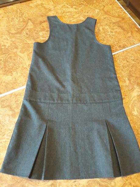 Šatičky, marks & spencer,122