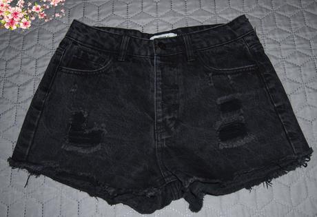 Šortky, 32