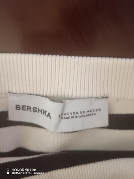 Perfektný top, bershka,32