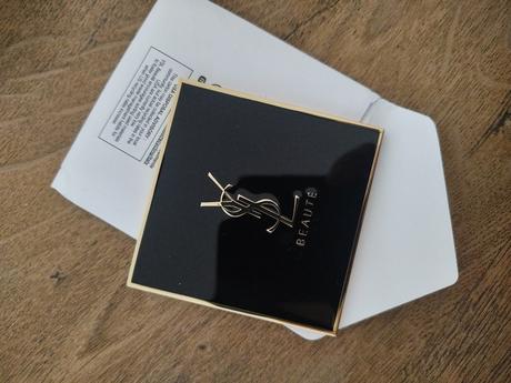 Zrkadielko ysl,