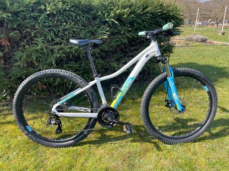 Horský bicykel cube access ws, 28