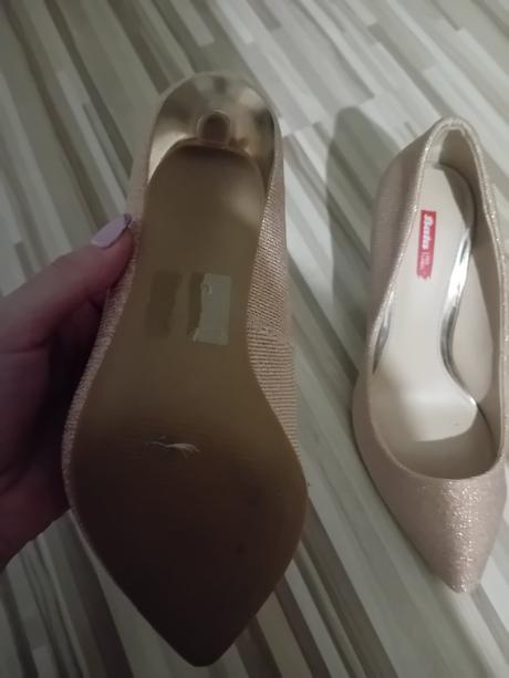 Trblietavé lodičky, baťa,38