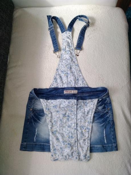 Dámska riflová sukňa s náprsenkou, 30