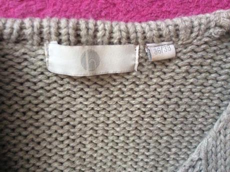 Bledohnedý sveter, 38