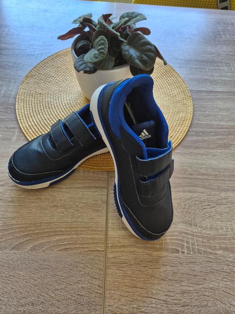 Tenisky adidas č. 33, adidas,33
