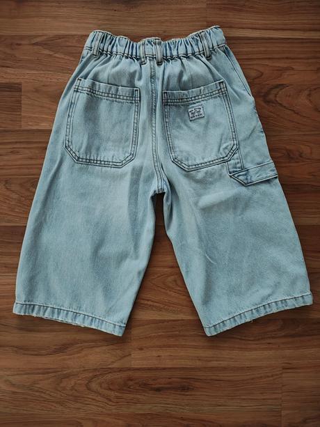Predám chlapčenské 3/4 nohavice jorts, zara,140
