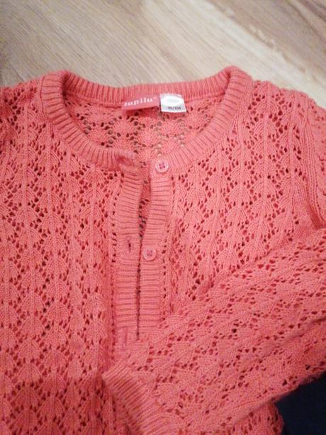 Svetríky, lupilu,104