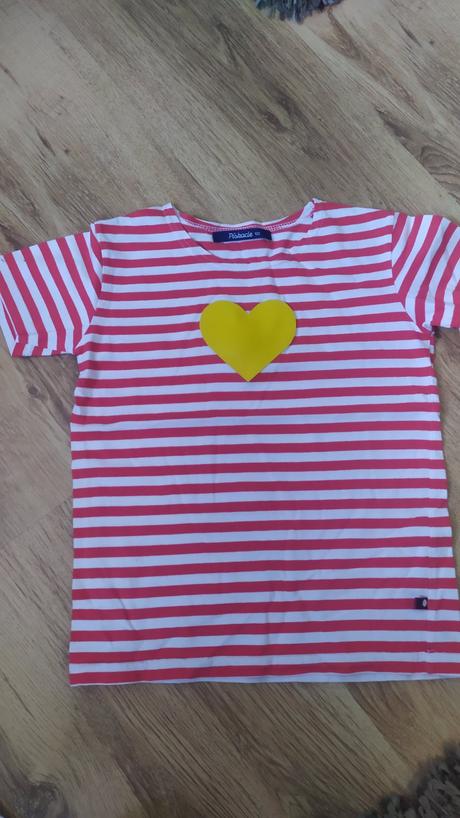 Piskacie tričko, 122