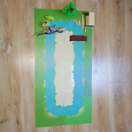 Blok pevnina a rieka,