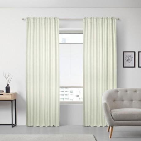 Zatemňovacie závesy,