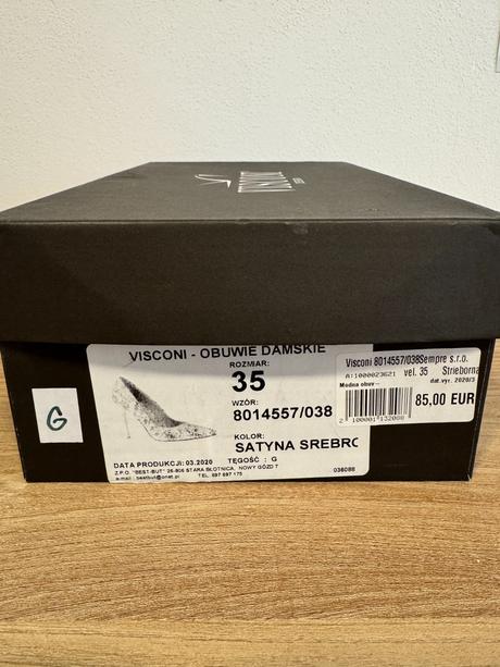 Strieborné lodičky, 35