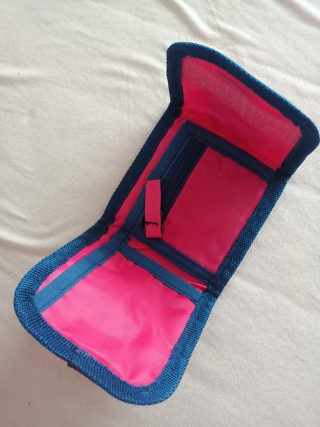 Dievčenská peňaženka, 