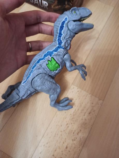 Pohyblivý dinosaurus so zvukom,