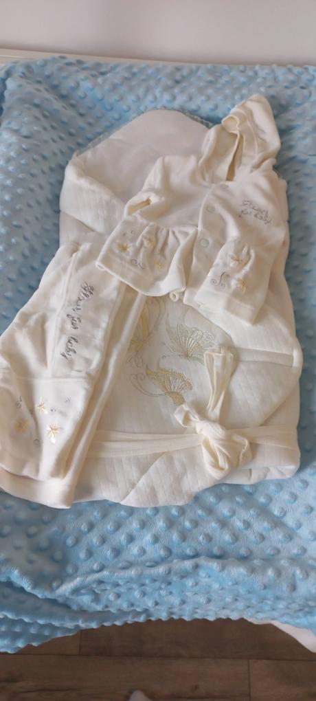 Perinka+ oblečenie vhodné na krstiny v zime,