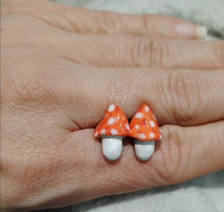 Náušnice muchotrávky, h&m