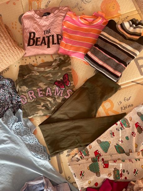 Balík oblečenia 146/152, 140–152