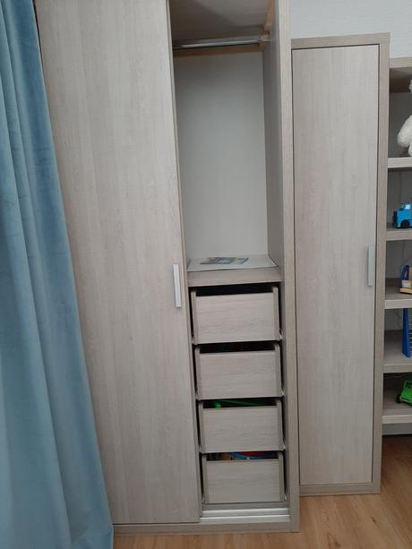 Nábytok do študentskej / detskej izby,