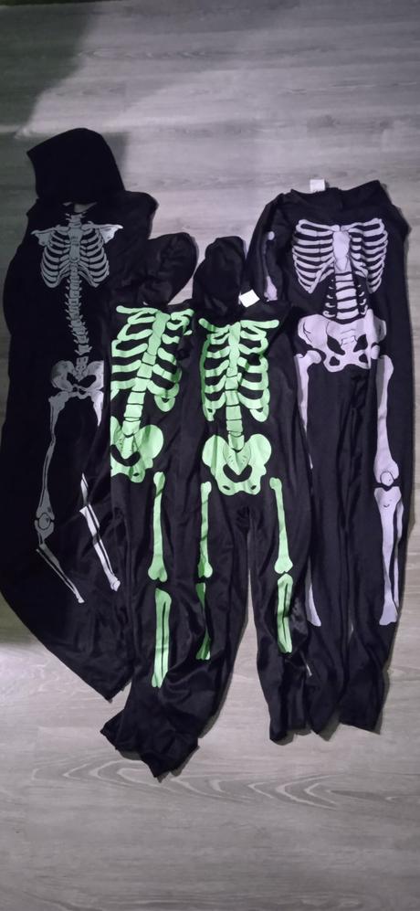 Kostym kostra pre celu rodinu, 