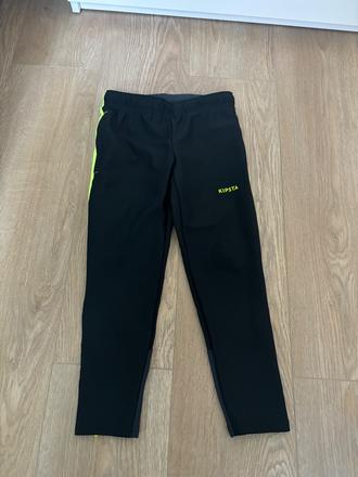 Športové teplakové nohavice, decathlon,122
