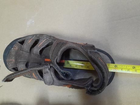 Športové sandále, 31